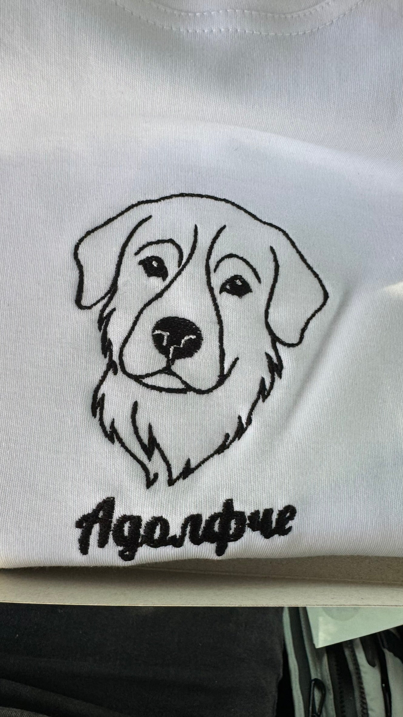 Персонализиран везен блузон со Вашиот миленик - One-line Art (Контури)